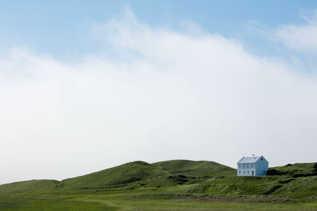 The Nomad and the Houses — Eduardo Rezende